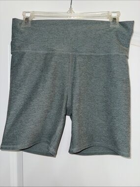 M28 Vuori Clean Elevation Shorts